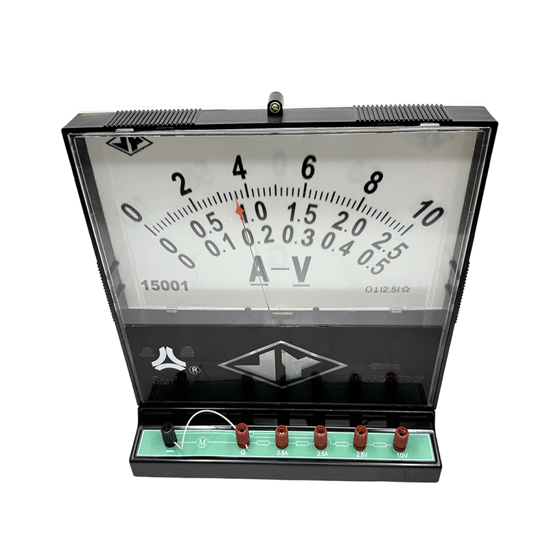 Öğretim aletleri fiziksel elektrik devresi deney ekipmanları analog elektrik ampermetre voltmetreyi göstermektedir